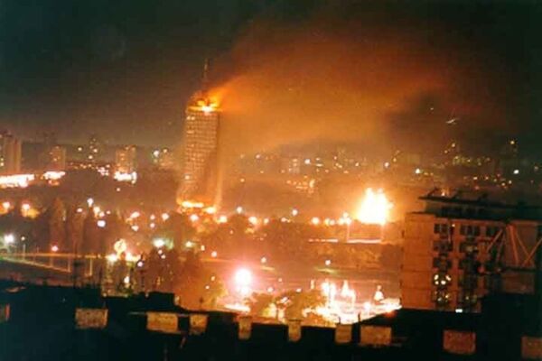 Bombardeo de Belgrado por la OTAN en 1999 - Sputnik Mundo