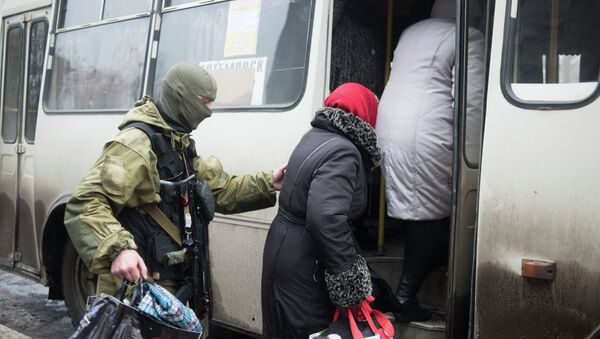 Evacuación de civiles en Debáltsevo - Sputnik Mundo