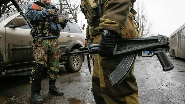 Milicianos de Donetsk se ven obligados a abrir fuego selectivo contra fuerzas de Kiev - Sputnik Mundo