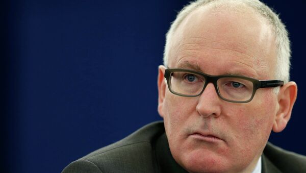 European Commission First Vice-President Frans Timmermans attends a debate at the European Parliament in Strasbourg February 11, 2015 - Sputnik Mundo
