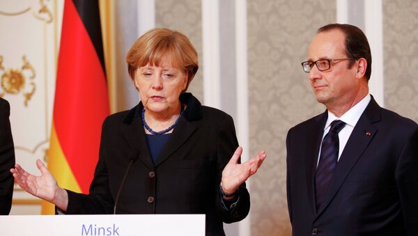 Canciller de Alemania Angela Merkel y presidente de Francia, François Hollande - Sputnik Mundo