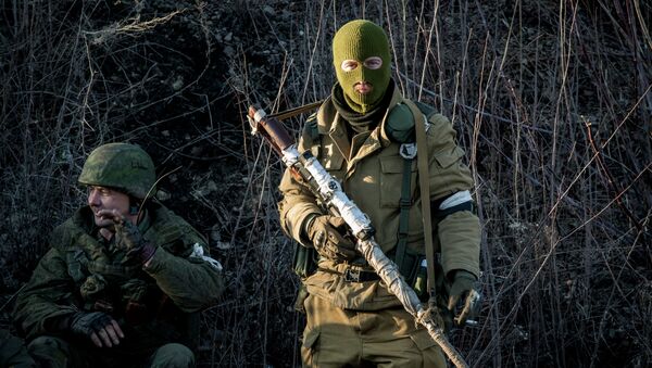 Milicias de la autoproclamada RPD cerca de Debáltsevo - Sputnik Mundo