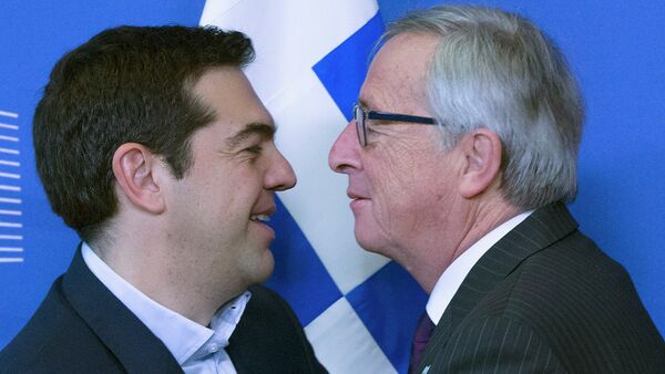 Primer ministro de Grecia, Alexis Tsipras y presidente de la Comisión Europea, Jean-Claude Juncker - Sputnik Mundo