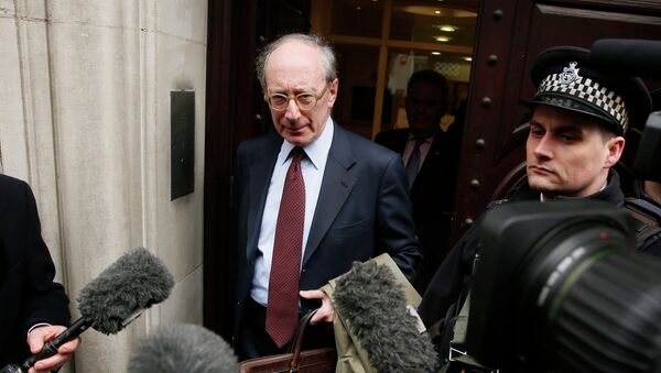 Malcolm Rifkind leaves the Intelligence and Security Committee in central London  - Sputnik Mundo