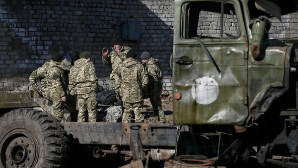 Militares ucranianos en el este de país - Sputnik Mundo