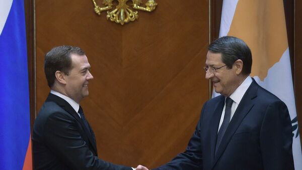 Встреча премьер-министра РФ Д.Медведева и президента Кипра Н.Анастасиадиса - Sputnik Mundo