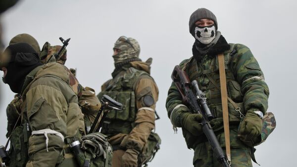 Milicianos en Donbás - Sputnik Mundo