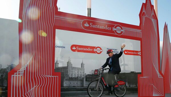 Boris Johnson , alcalde de Londres, usa bici Boris - Sputnik Mundo