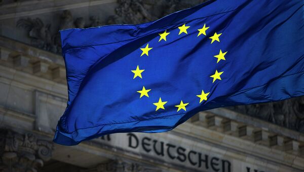 Флаг ЕС на фоне Рейхстага - Sputnik Mundo