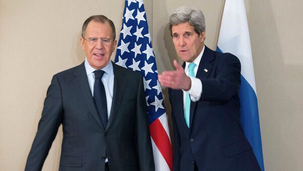 secretario de Estado de EEUU, John Kerry y ministro de Exteriores de Rusia, Serguéi Lavrov - Sputnik Mundo