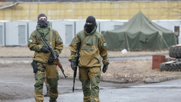 Militantes del batallón Azov (archivo) - Sputnik Mundo