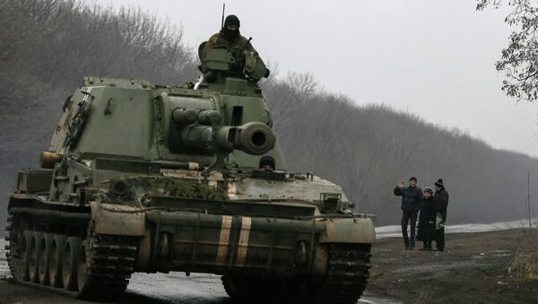 Exteriores dice que suministros de armas a Ucrania amenazarán seguridad de Rusia - Sputnik Mundo