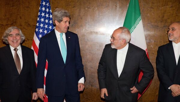 Negociaciones entre John Kerry y Mohammad Javad Zarif sobre programa nuclear de Irán - Sputnik Mundo