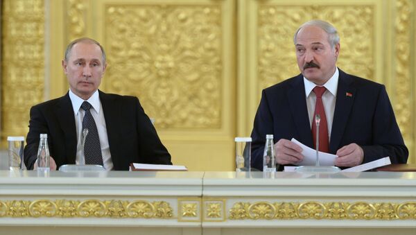 Vladímir Putin, presidente de Rusia, y su homólogo de Bielorrusia, Alexandr Lukashenko - Sputnik Mundo