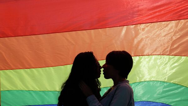 Dos años de la primera boda gay dejan un balance “positivo” en Uruguay - Sputnik Mundo