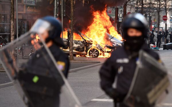 Disturbios en señal de protesta contra la política del BCE - Sputnik Mundo