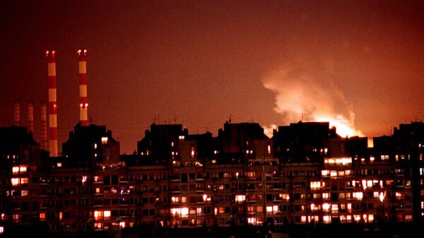 Bombardeo de Belgrado por la OTAN en 1999 (Archivo) - Sputnik Mundo