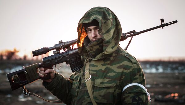 Miliciano de la República Popular de Donetsk (DPR) - Sputnik Mundo