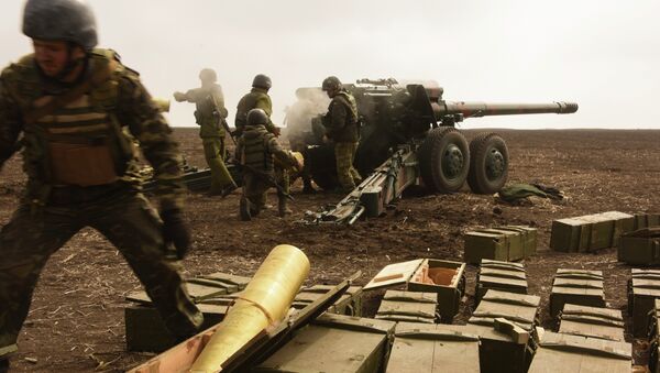 Militares ucranianos durante los ejercicios - Sputnik Mundo