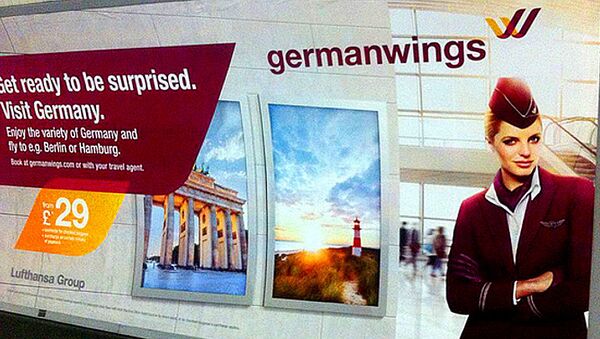 Germanwings retira en Londres un cartel con el lema ‘Prepárate para una sorpresa’ - Sputnik Mundo