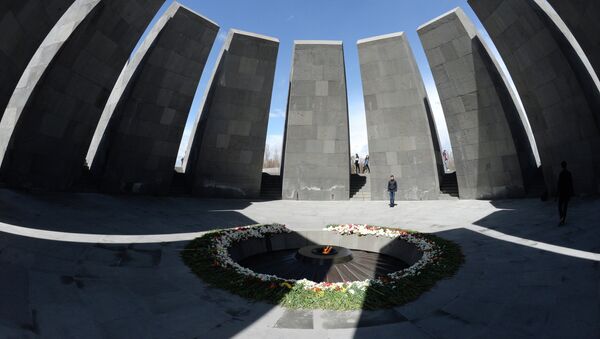 Tsitsernakaberd , monumento dedicado a víctimas del genocidio armenio - Sputnik Mundo