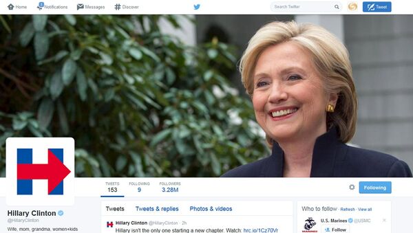 Logo de la campaña presidencial de Hillary Clinton en su cuenta Twitter. 12 de abril de 2015 - Sputnik Mundo
