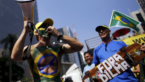 Manifestación de protesta contra Dilma Rousseff en Sao Paulo (archivo) - Sputnik Mundo