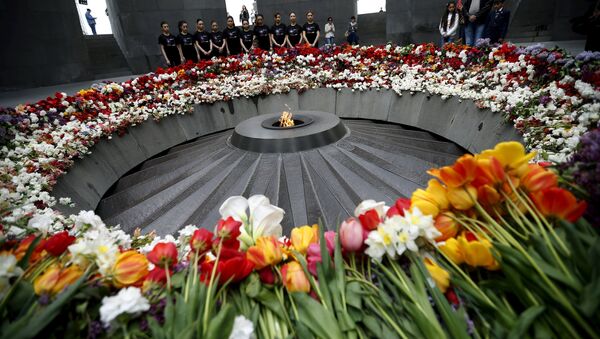 Tsitsernakaberd, monumento dedicado a las víctimas del genocidio armenio - Sputnik Mundo