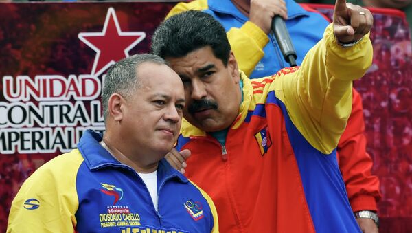 Diosdado Cabello (izda.) y presidente de Venezuela, Nicolás Maduro - Sputnik Mundo