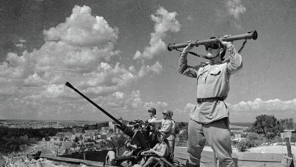Soldados soviéticos en Sebastopol - Sputnik Mundo