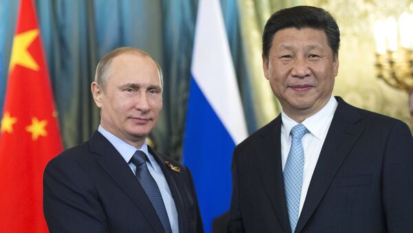 Presidente de Rusia, Vladímir Putin, y presidente de China , Xi Jinping, durante su encuentro en Kremlin. Moscú, 8 de mayo de 2015 - Sputnik Mundo