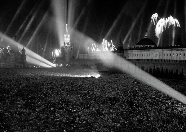 “Algo que fue imposible describir”, Moscú y sus habitantes el 9 de mayo de 1945 - Sputnik Mundo