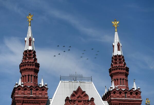 Desfile de la Victoria en la Plaza Roja de Moscú - Sputnik Mundo
