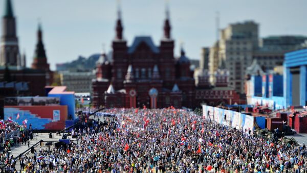 La marcha del Regimiento Inmortal en Moscú - Sputnik Mundo