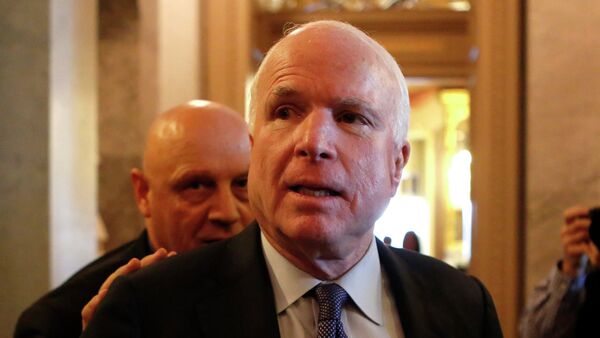 El senador estadounidense, John McCain - Sputnik Mundo