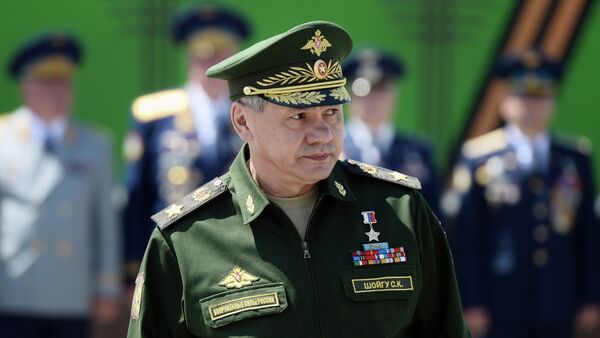 Serguéi Shoigú, ministro de Defensa de Rusia, a la 7ma División de Asalto - Sputnik Mundo