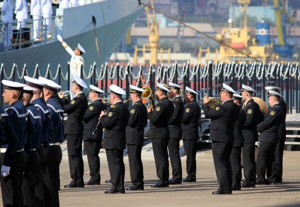 Rusia y China inauguran las maniobras Cooperación Naval 2015 - Sputnik Mundo