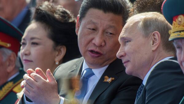 Presidente de China, Xi Jinping y presidente de Rusia, Vladímir Putin - Sputnik Mundo