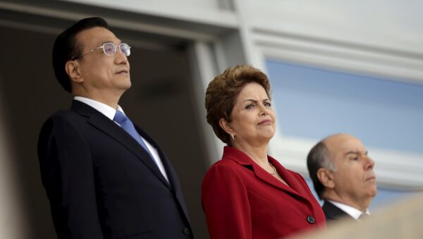 Li Keqiang, primer ministro de China, y Dilma Rousseff, presidenta de Brasil - Sputnik Mundo