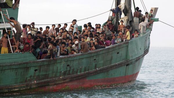 Los cancilleres de Indonesia, Malasia y Tailandia abordan el problema de migrantes - Sputnik Mundo