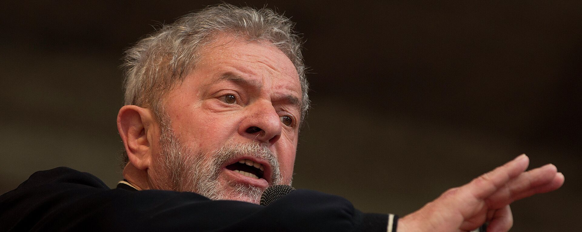 Brazil's former President Luiz Inacio Lula da Silva delivers a speech during a May Day rally in Sao Paulo, Brazil, Friday, May 1, 2015. - Sputnik Mundo, 1920, 05.05.2022