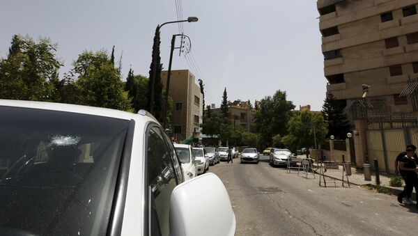 El EI captura el último puesto fronterizo entre Siria e Irak controlado por Damasco - Sputnik Mundo