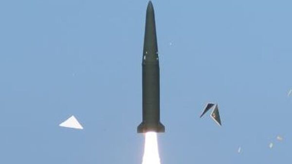 Los militares de Corea del Sur probaron con éxito un misil balístico que puede abatir cualquier objetivo en Corea del Norte - Sputnik Mundo