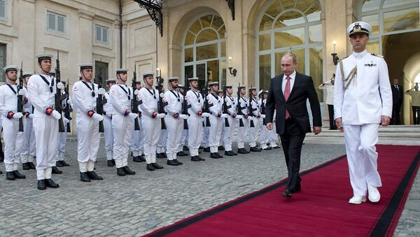Vladímir Putin, presidente de Rusia, durante su visita a Italia - Sputnik Mundo