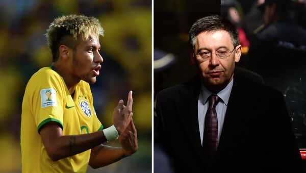 Futbolista brasileño Neymar (izda.) y presidente del Barça, Josep Maria Bartomeu - Sputnik Mundo