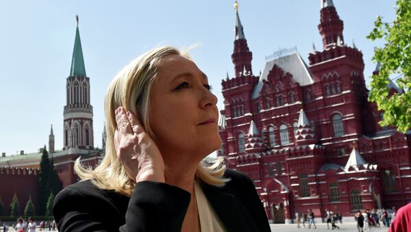 Marine le Pen en Moscú - Sputnik Mundo