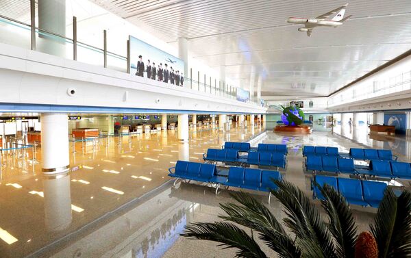 La nueva terminal internacional del aeropuerto de Pyongyang - Sputnik Mundo