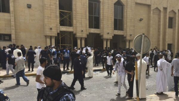 Ataque terrorista en una mezquita kuwaití - Sputnik Mundo