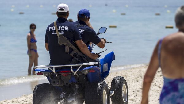 Autoridades de Túnez arman a la policía turística despues de ataque terrorista - Sputnik Mundo