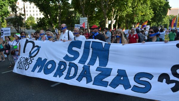 Miles de personas protestan en España contra la Ley Mordaza - Sputnik Mundo
